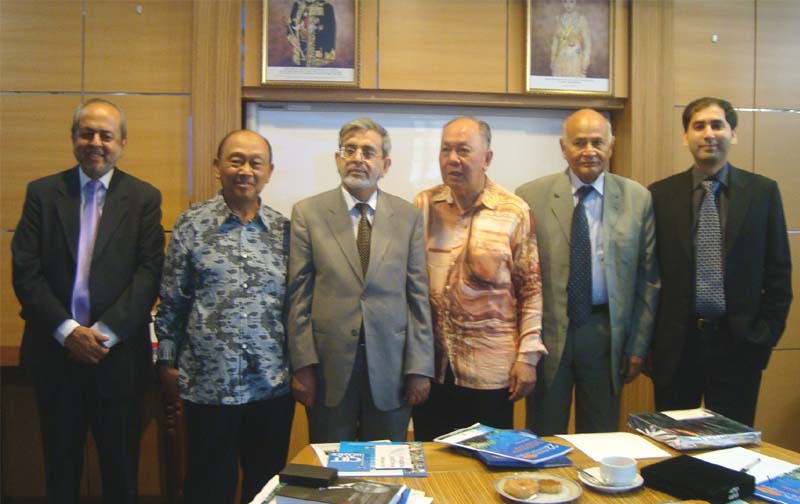 Avenues of Cooperation Explored between COMSATS and ISTIC, Malaysia