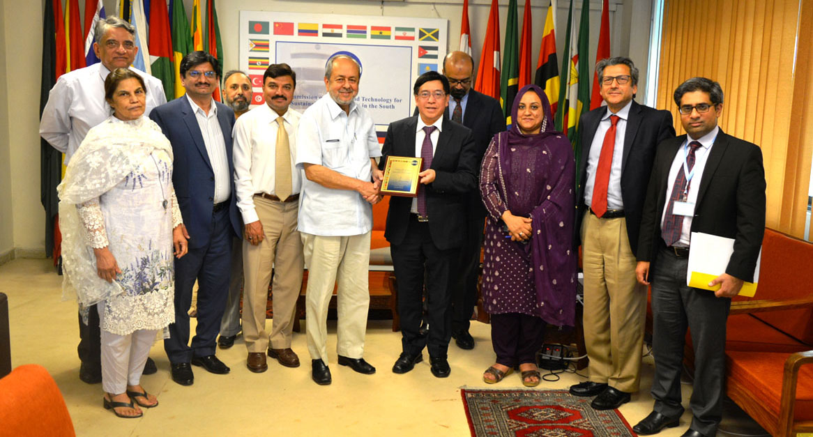 Ambassador of Vietnam visits COMSATS Secretariat