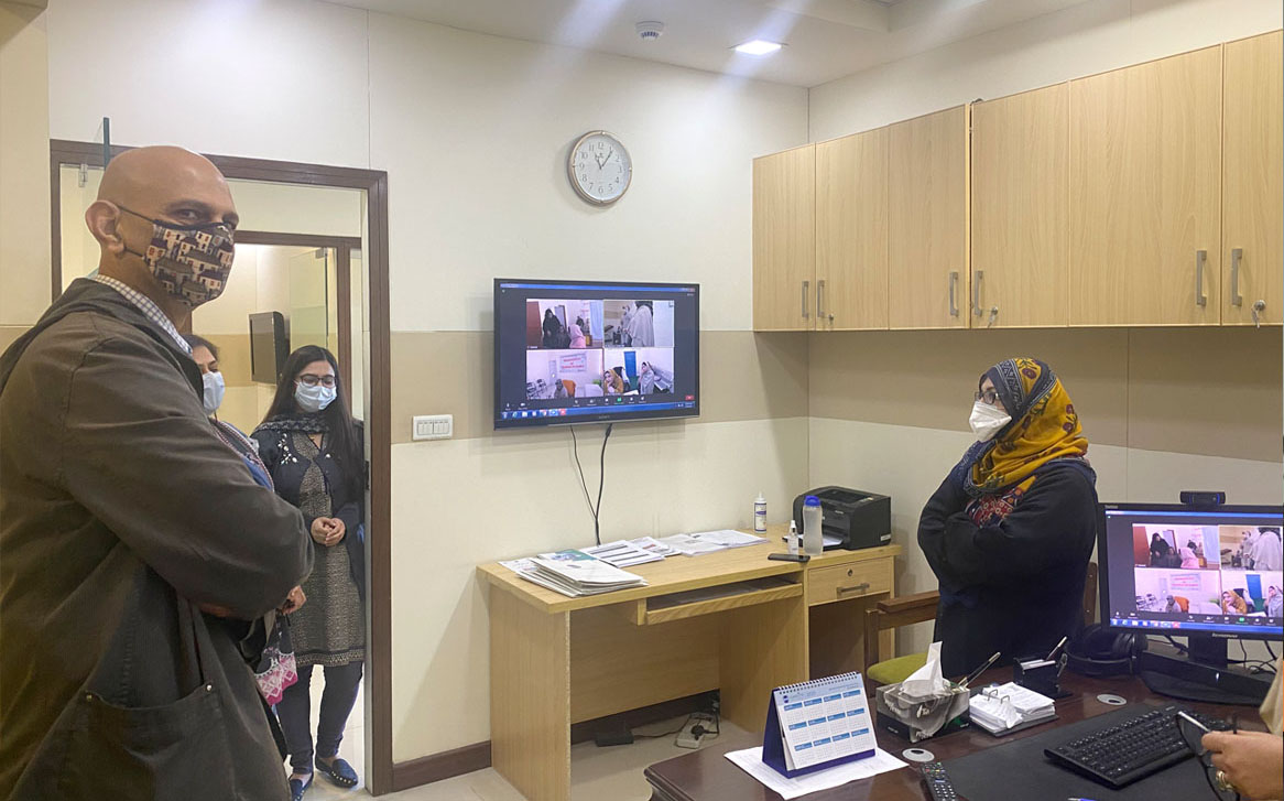Member of Government’s Task Force on COVID-19 Visits COMSATS’ Flagship Projects